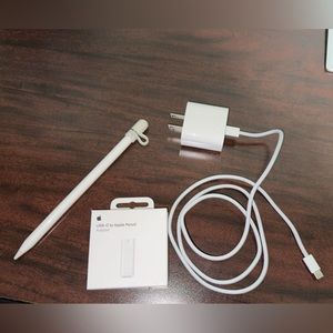Generation 1 Apple Pen & Adapter
